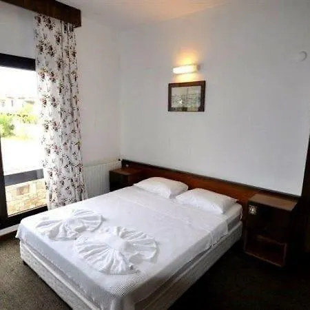 לינה וארוחת בוקר Kabasakal 2*